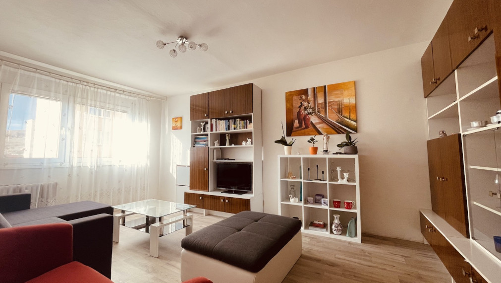 Na predaj 2 izbový byt vo vyhľadávanej lokalite Bratislava - Rača, Závadska ulica.