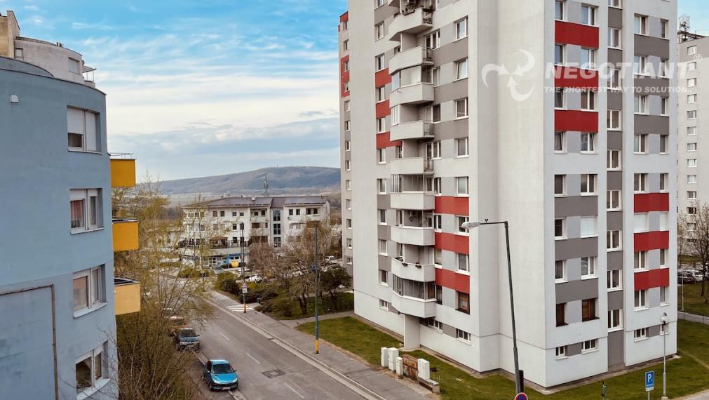 Na predaj 2 izbový byt na Matejkovej ul., Bratislava - Karlova Ves