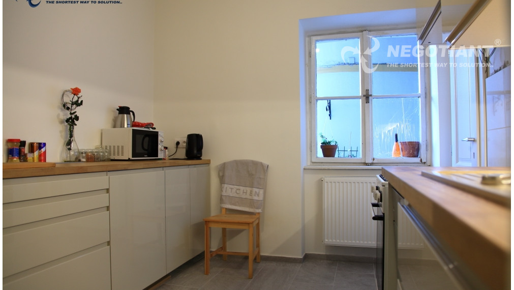 Na predaj 2 izbový byt v úplnom centre Bratislavy na Klobučníckej ulici |Bratislava - Staré Mesto