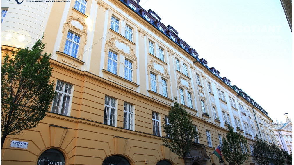 Na predaj 2 izbový byt v úplnom centre Bratislavy na Klobučníckej ulici |Bratislava - Staré Mesto