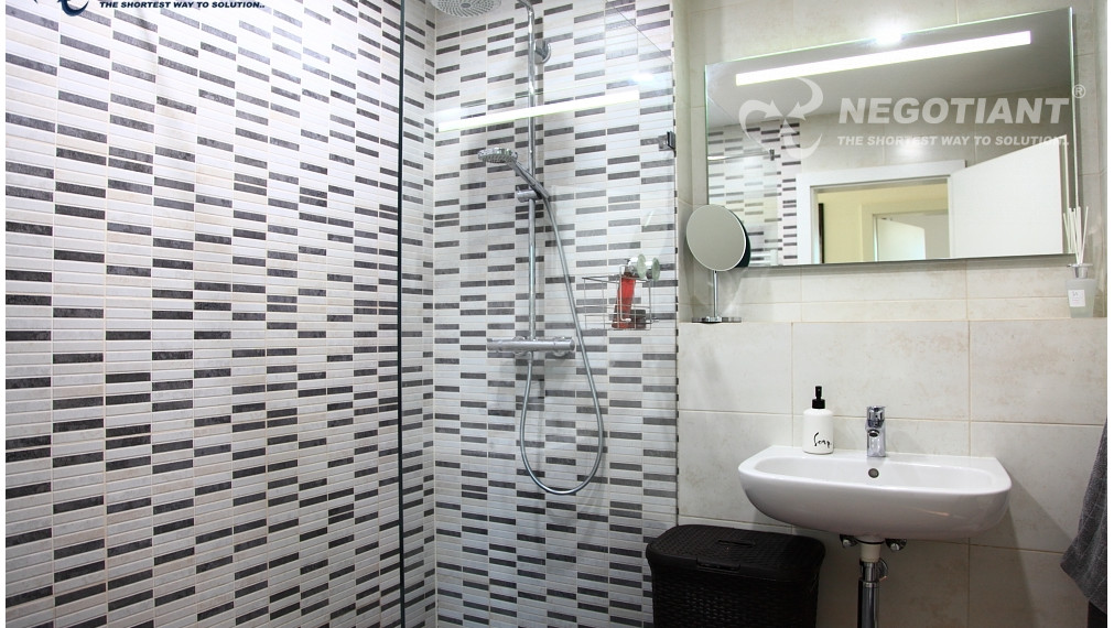 Na predaj nadštandardný 2 izbový byt v novostavbe s terasou a predzáhradkou