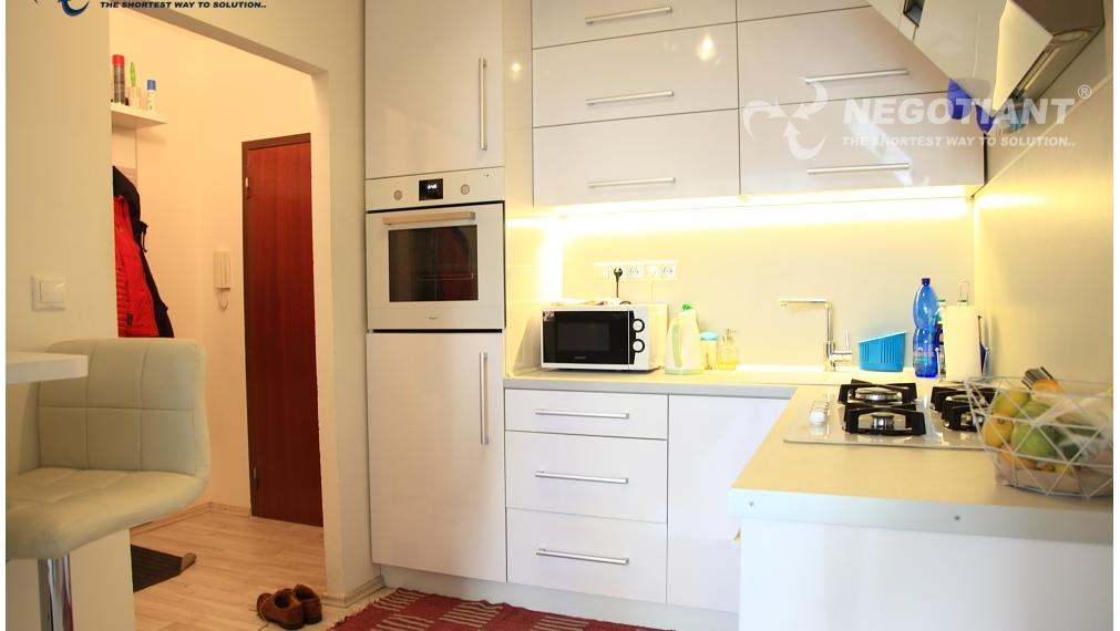 Na predaj 2 izbový byt prerobený na 3 izbový na Osuského ulici | Bratislava - Petržalka