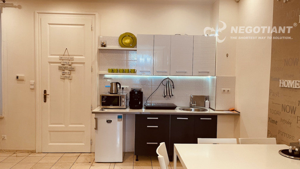 Na predaj veľkometrážny 2 izbový byt na Obchodnej ulici, Bratislava  - Staré Mesto