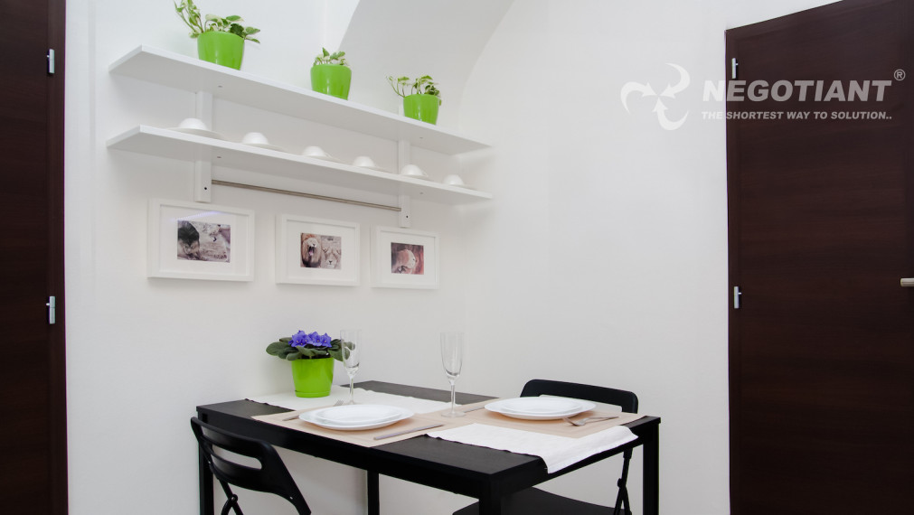 Na predaj zrekonštruovaný 2 izbový byt na Obchodnej ulici, Bratislava - Staré Mesto