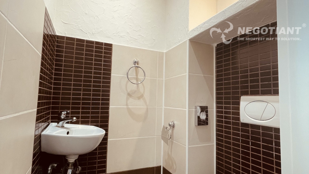 Na predaj veľkometrážny 2 izbový byt na Obchodnej ulici, Bratislava - Staré Mesto