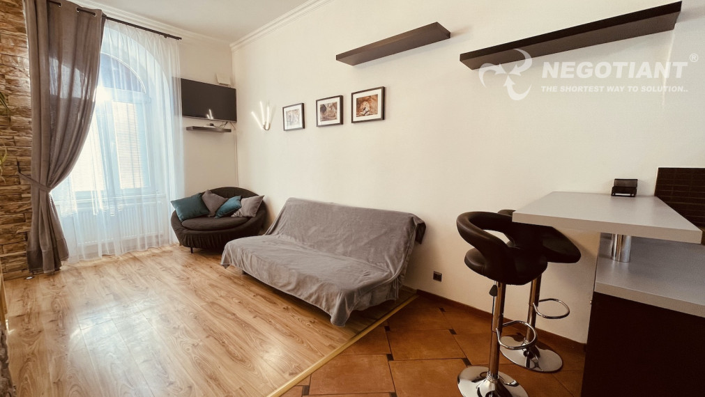 Na predaj veľkometrážny 2 izbový byt na Obchodnej ulici, Bratislava - Staré Mesto