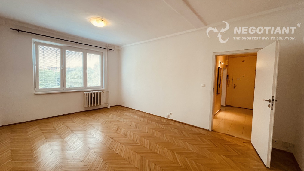 Na predaj 1 izbový byt na Mesačnej ul., Bratislava - Ružinov