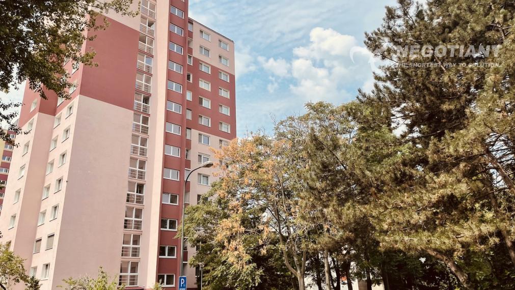 Na predaj 3 izbový byt na Medveďovej ul., Bratislava - Petržalka