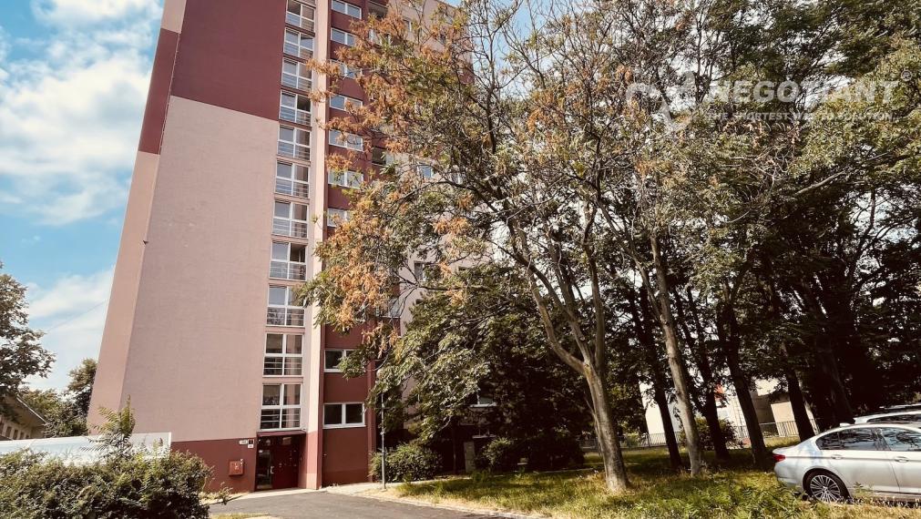 Na predaj 3 izbový byt na Medveďovej ul., Bratislava - Petržalka