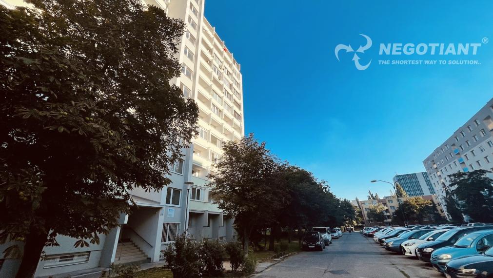 Na predaj veľkometrážny 2 izbový byt na Rezedovej ulici, Bratislava - Ružinov