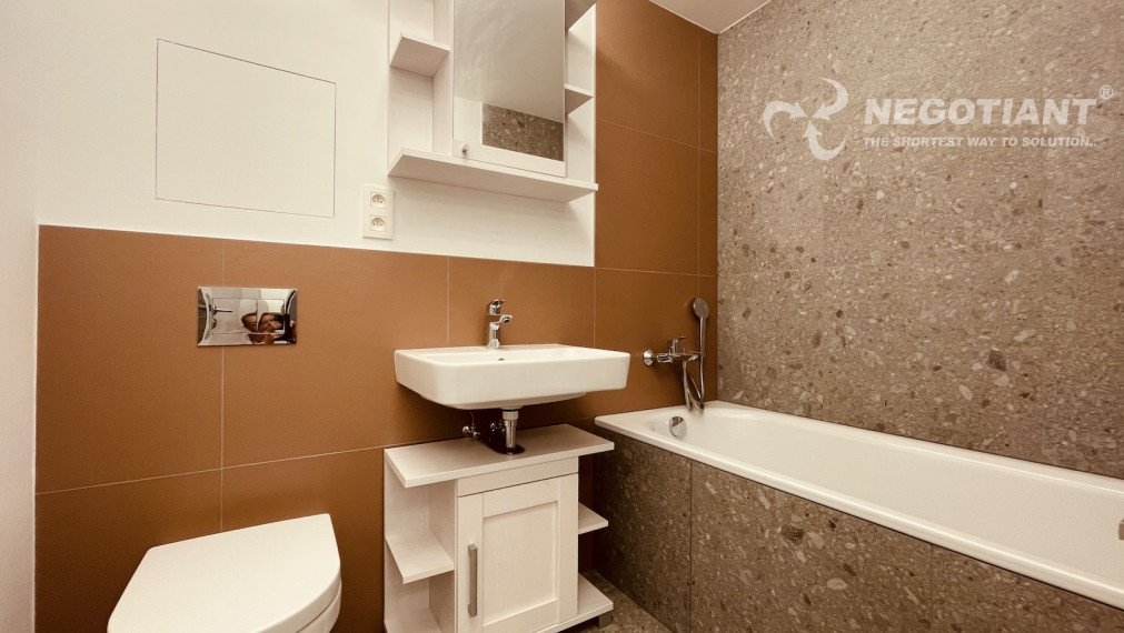 Na prenájom 2 izbový byt na Račianskej ulici, Bratislava - Nové Mesto