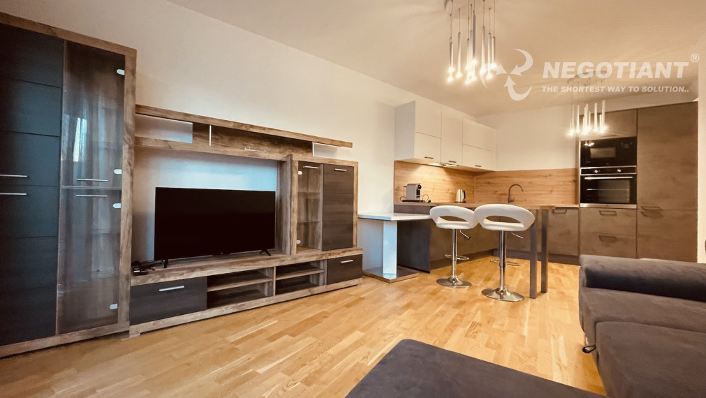 Na prenájom 2 izbový byt na Račianskej ulici, Bratislava - Nové Mesto