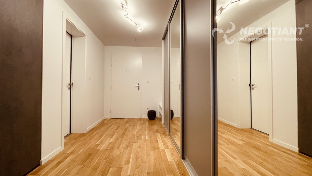 Na prenájom 2 izbový byt na Račianskej ulici, Bratislava - Nové Mesto