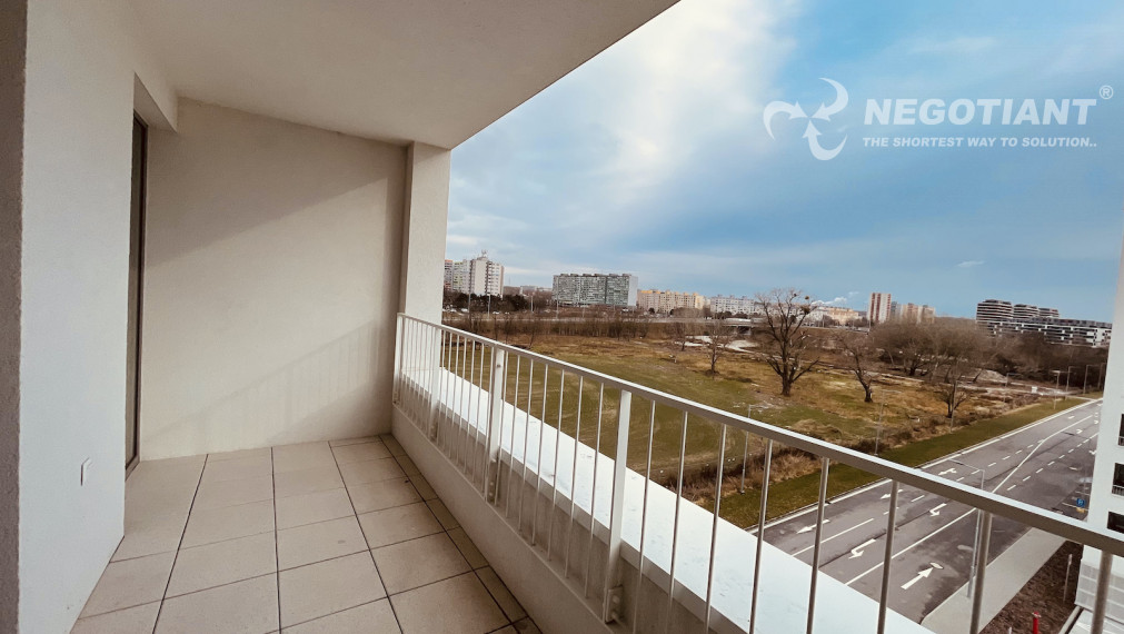 Na predaj priestranný 3 izbový byt v novostavbe Slnečnice - Ul. Zuzany Chalupovej, Bratislava - Petržalka