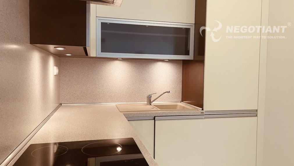 Na predaj priestranný 2 izbový byt s loggiou v bytovej časti Brana komplexu Vienna Gate.