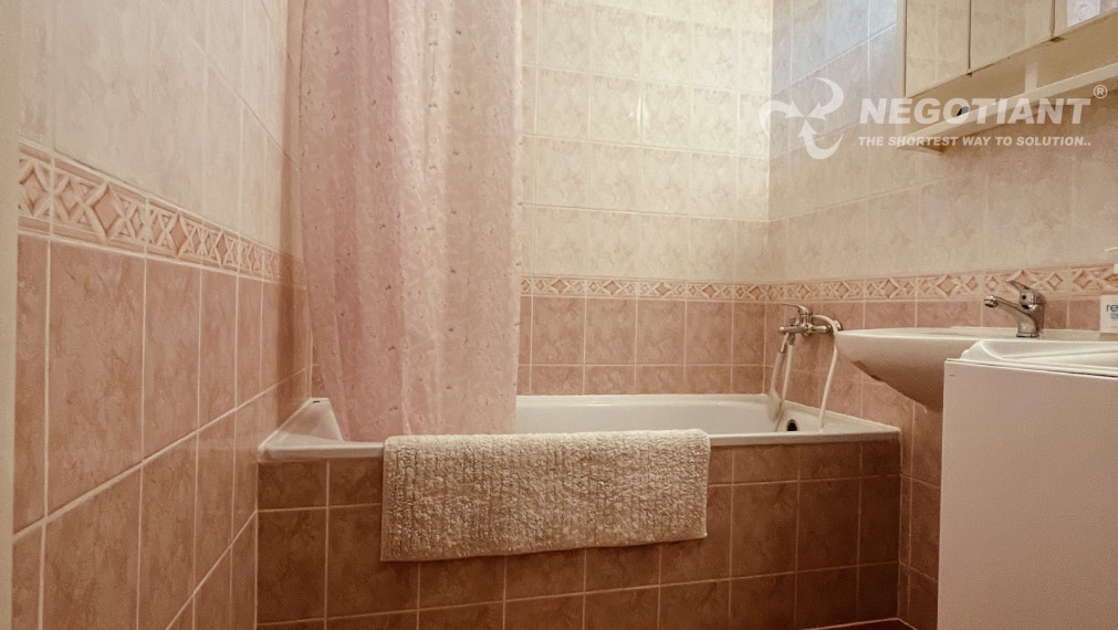 Na prenájom 2-izbový byt vo výbornej lokalite na Šustekovej ulici, Bratislava - Petržalka