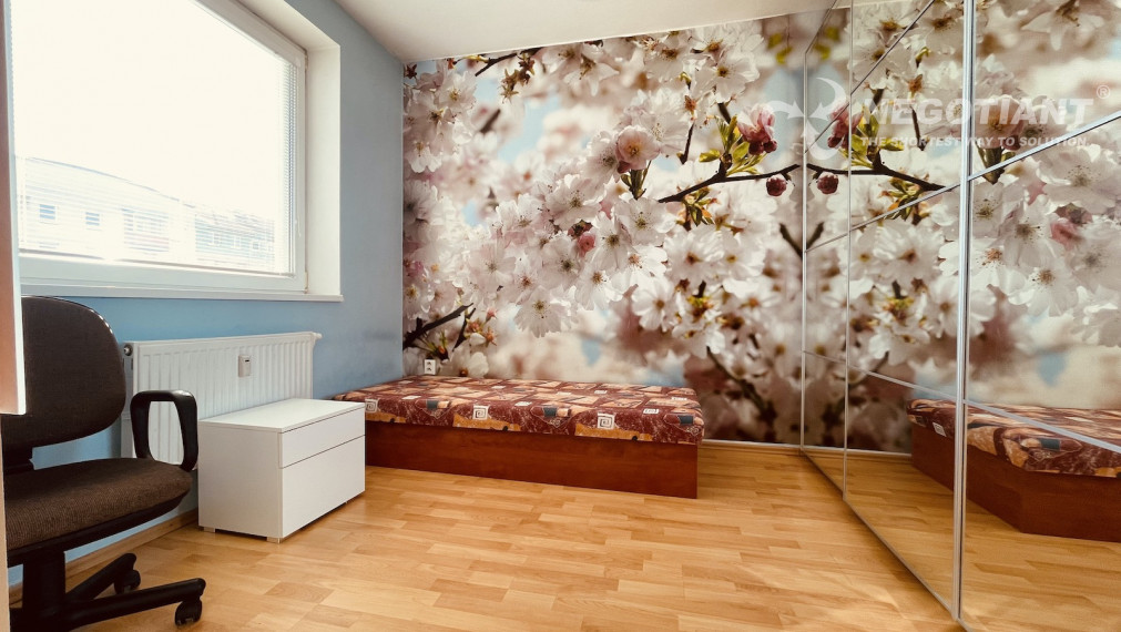 Na prenájom 2-izbový byt vo výbornej lokalite na Šustekovej ulici, Bratislava - Petržalka