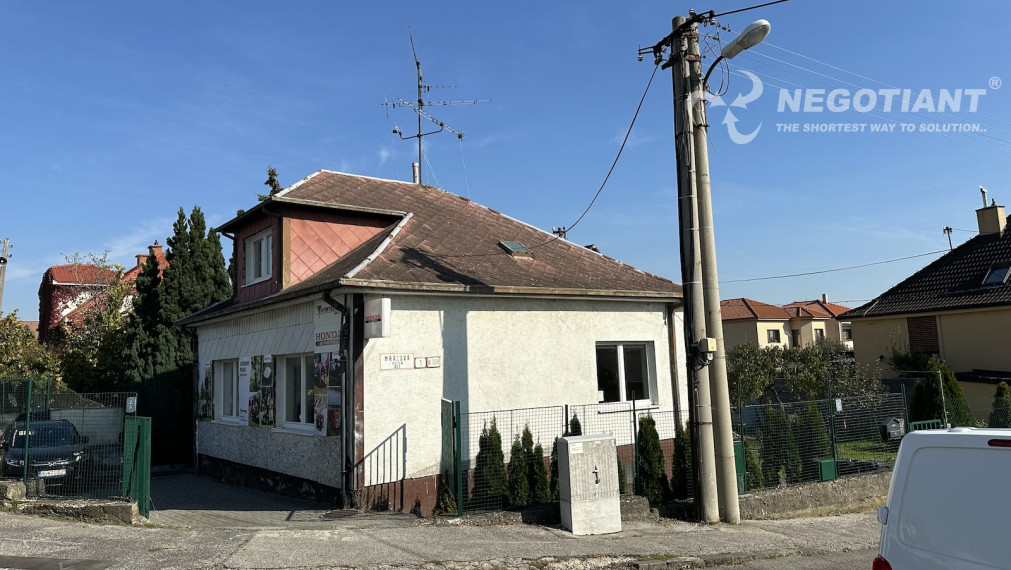 Na predaj rodinný dom na Mrázovej ulici, Bratislava - Rača