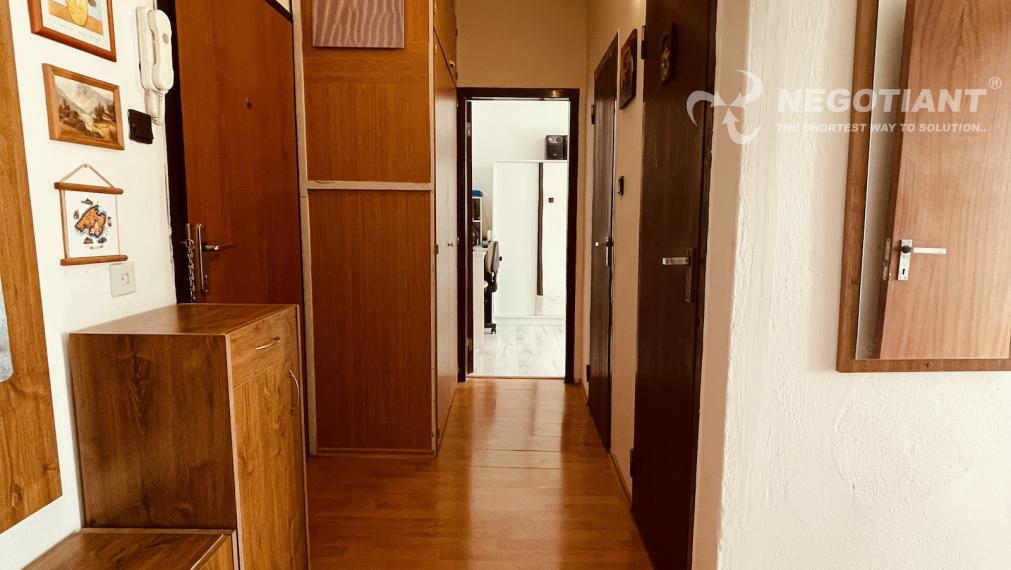 Na predaj 2 izbový byt vo vyhľadávanej lokalite Bratislava - Rača, Závadska ulica.