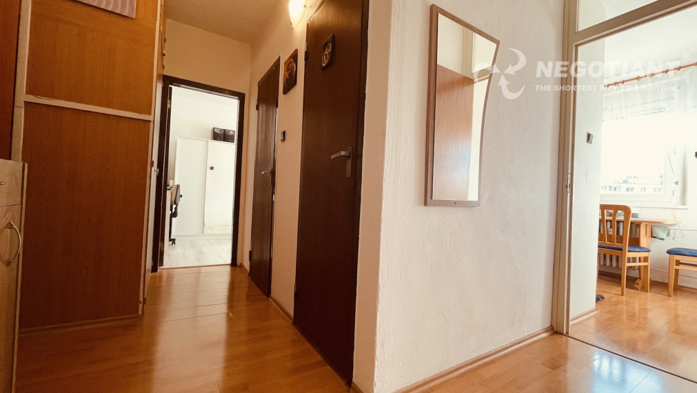 Na predaj 2 izbový byt vo vyhľadávanej lokalite Bratislava - Rača, Závadska ulica.