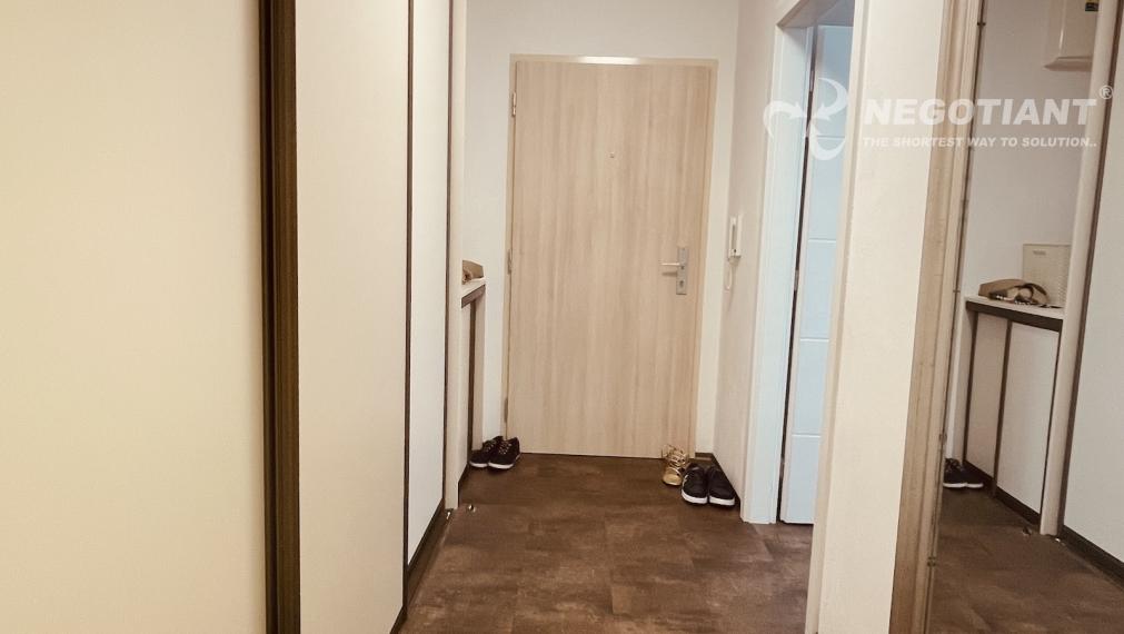 Na predaj 3-izbový byt s terasou na Dúbravčickej ulici, Bratislava - Dúbravka