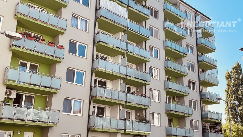 Na predaj 3-izbový byt s terasou na Dúbravčickej ulici, Bratislava - Dúbravka