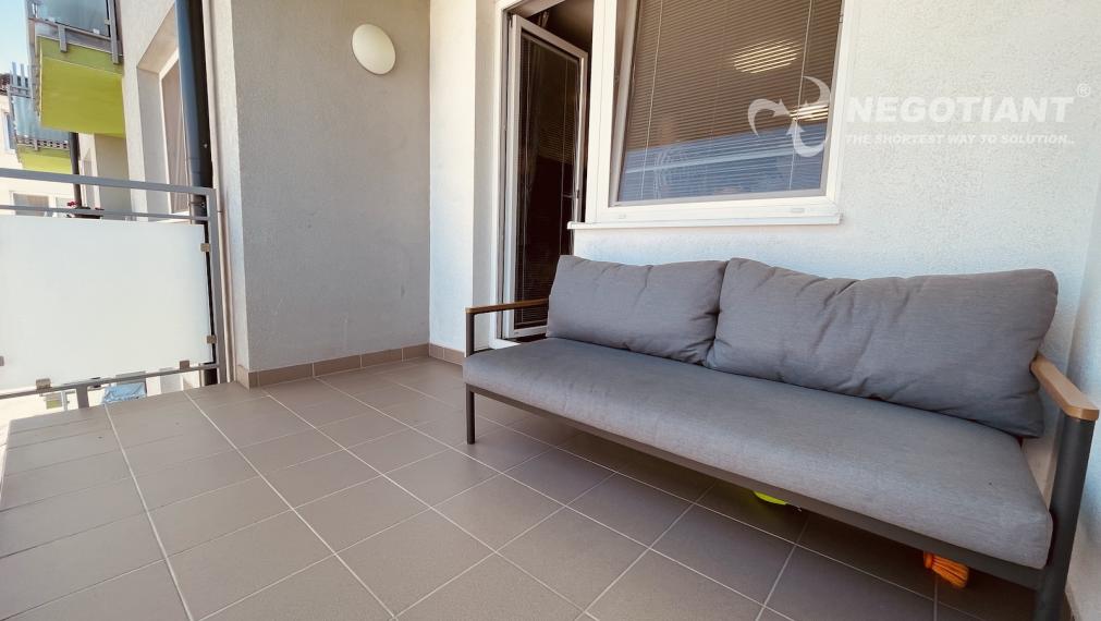 Na predaj 3-izbový byt s terasou na Dúbravčickej ulici, Bratislava - Dúbravka