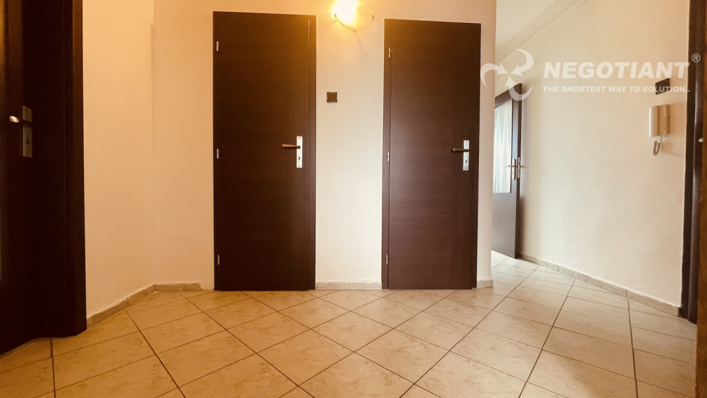 Na predaj 4-izbový byt na Nejedlého ulici, Bratislava – Dúbravka.