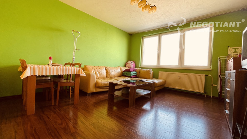 Na predaj 4 - izbový na Nám. Hraničiarov, Bratislava - Petržalka