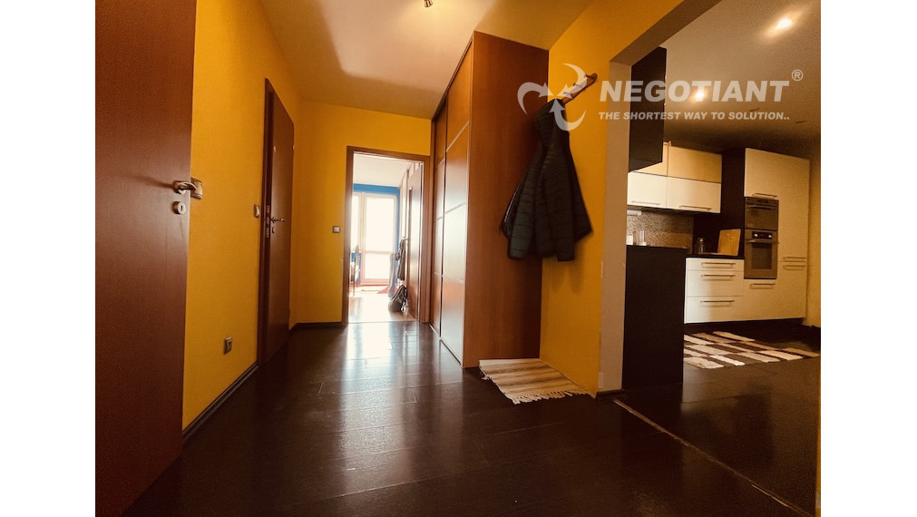 Na predaj 4 - izbový na Nám. Hraničiarov, Bratislava - Petržalka