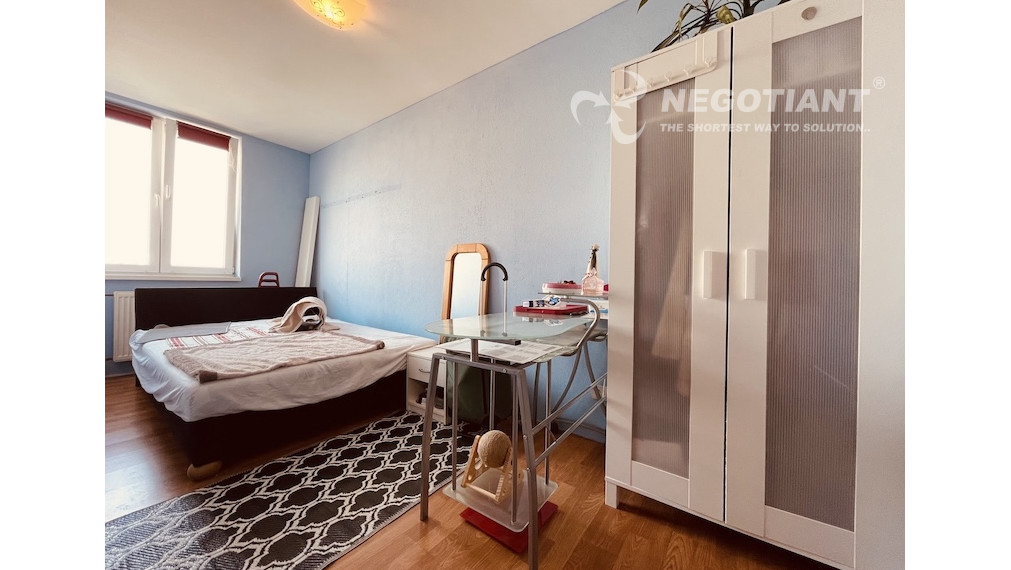 Na predaj 4 - izbový na Nám. Hraničiarov, Bratislava - Petržalka