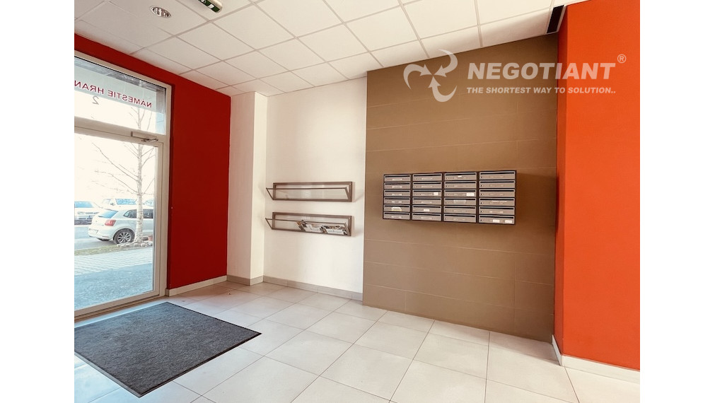 Na predaj 4 - izbový na Nám. Hraničiarov, Bratislava - Petržalka