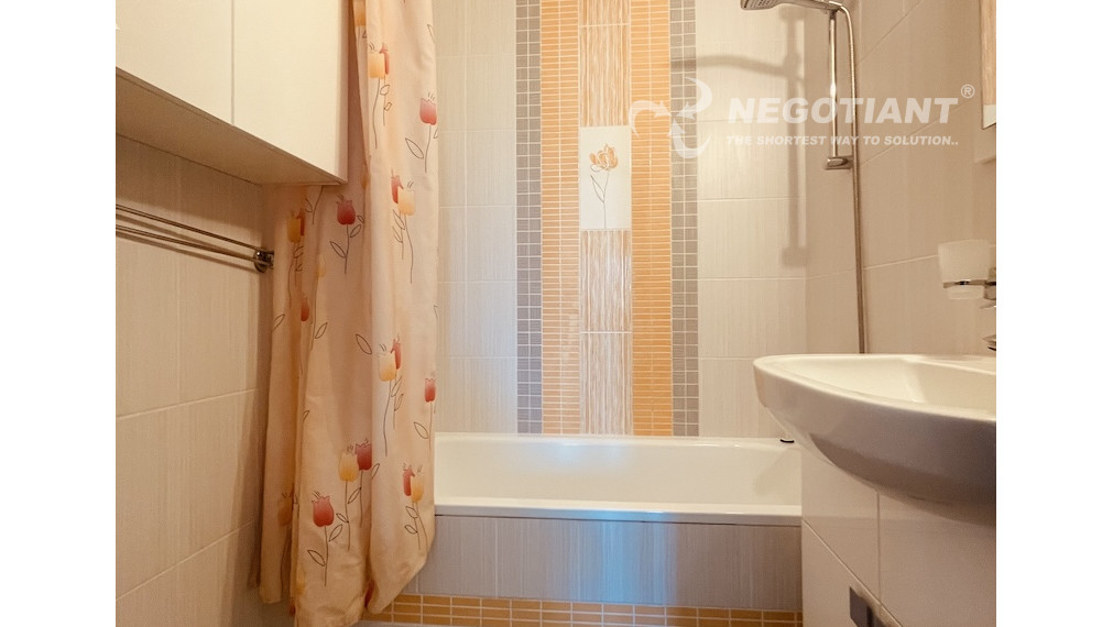 Na predaj 4-izbový byt na Nejedlého ulici, Bratislava – Dúbravka.