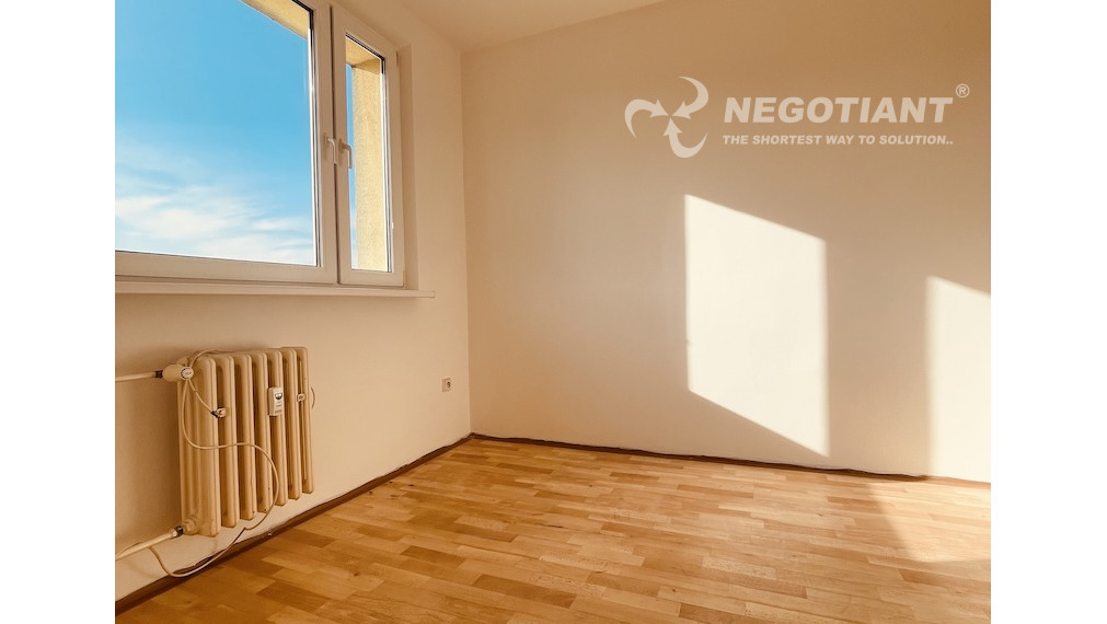 Na predaj 4-izbový byt na Nejedlého ulici, Bratislava – Dúbravka.