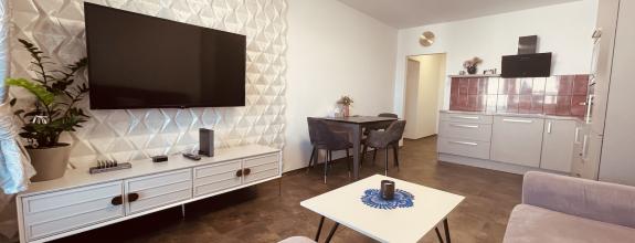 Na predaj 3-izbový byt s terasou na Dúbravčickej ulici, Bratislava - Dúbravka